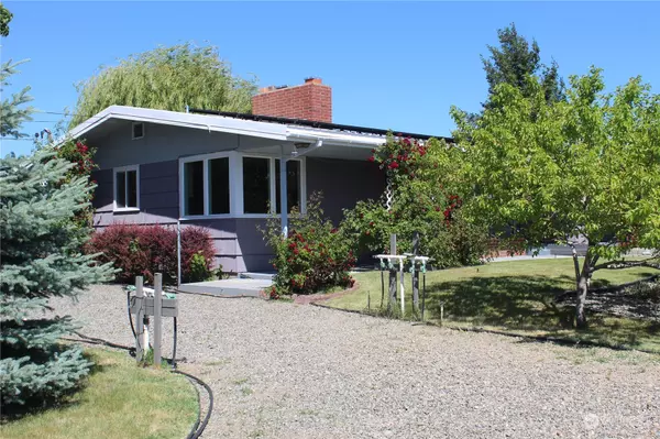 501 Jonathan LN, Omak, WA 98841