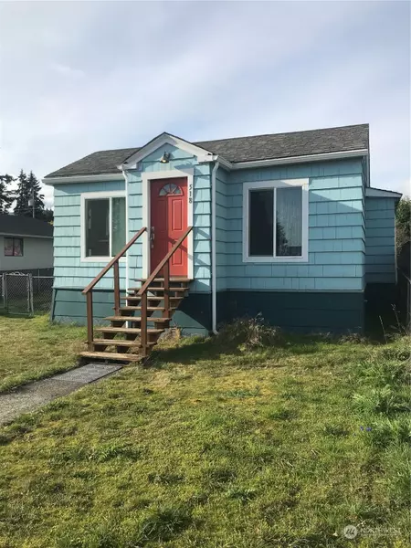 518 W 11th ST, Port Angeles, WA 98362