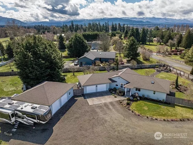 121 Koeppe DR, Sequim, WA 98382