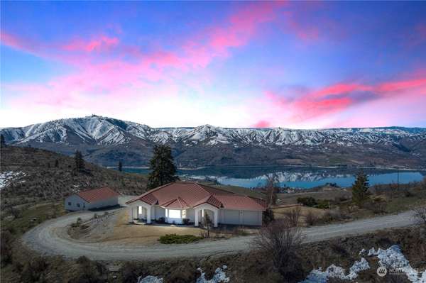 285 Old Burn LN, Chelan, WA 98816