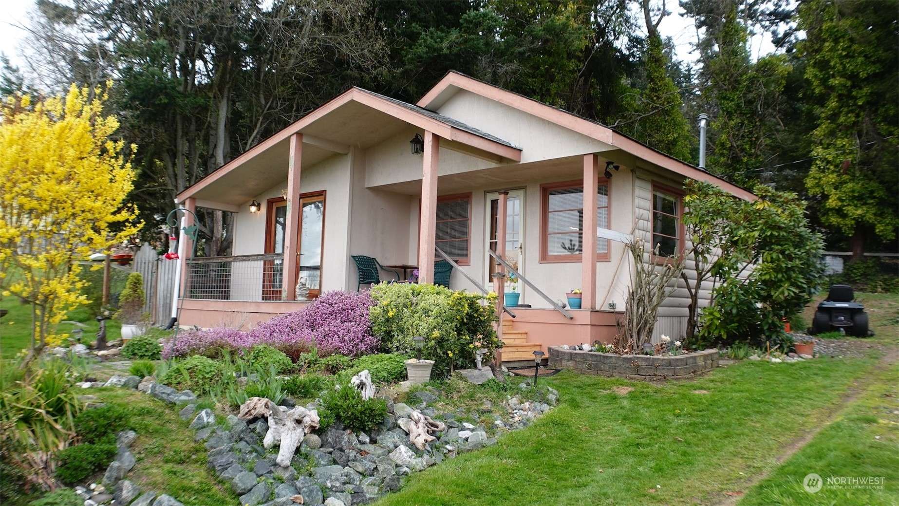 1531 Blue Heron LN, Oak Harbor, WA 98277