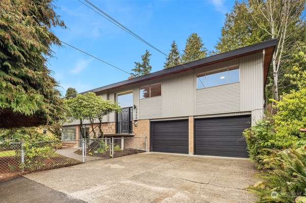 3908 NE 110th ST, Seattle, WA 98125