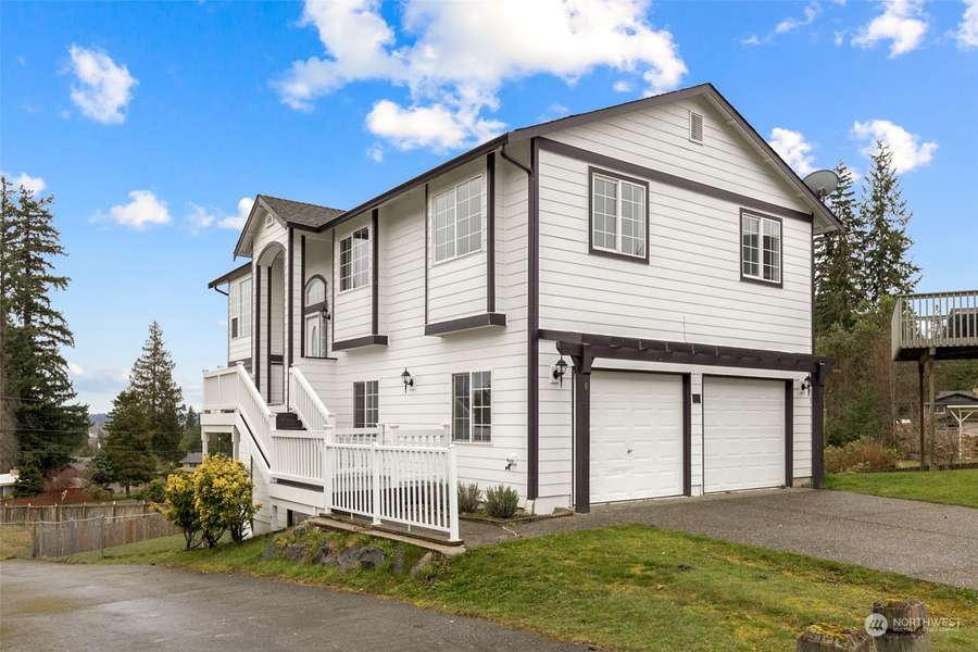 6 167th PL SW, Bothell, WA 98012