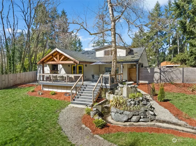 4010 82nd AVE W, University Place, WA 98466