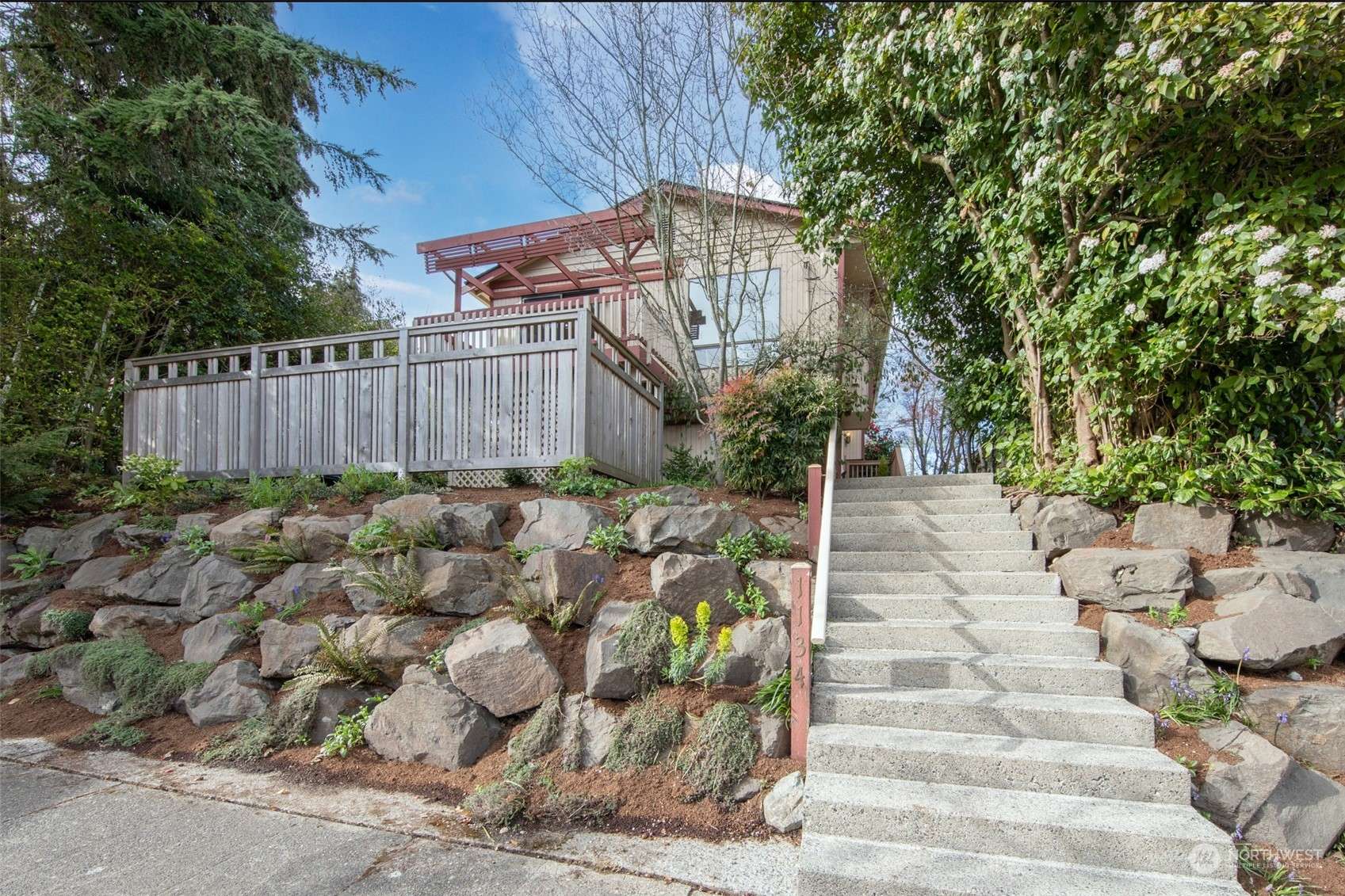 1134 N 81st ST, Seattle, WA 98103
