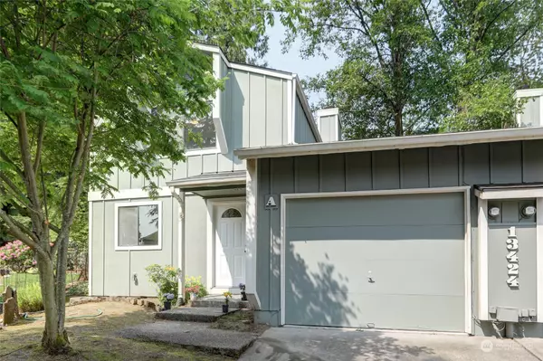 13424 32nd PL W #5A, Lynnwood, WA 98087