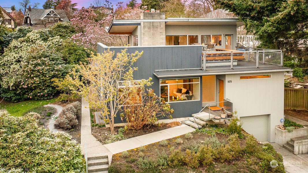 105 Maiden LN E, Seattle, WA 98112