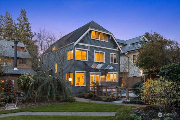 1812 37th AVE E, Seattle, WA 98112