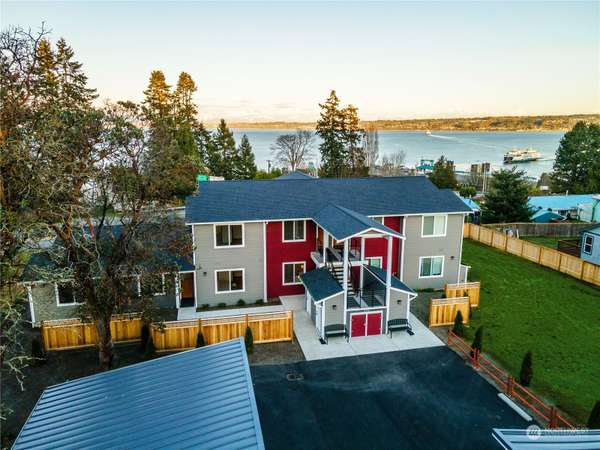 6441 Humphrey RD #1, Clinton, WA 98236