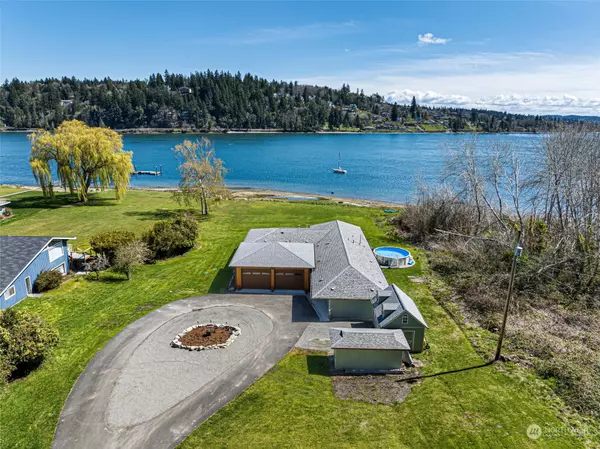 1000 NW Sparrow WAY, Bremerton, WA 98312