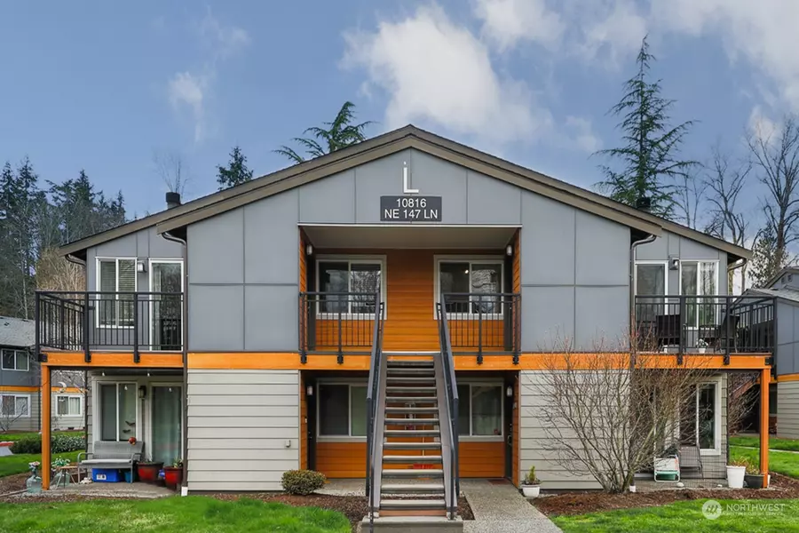 10816 NE 147th LN #L204, Bothell, WA 98011