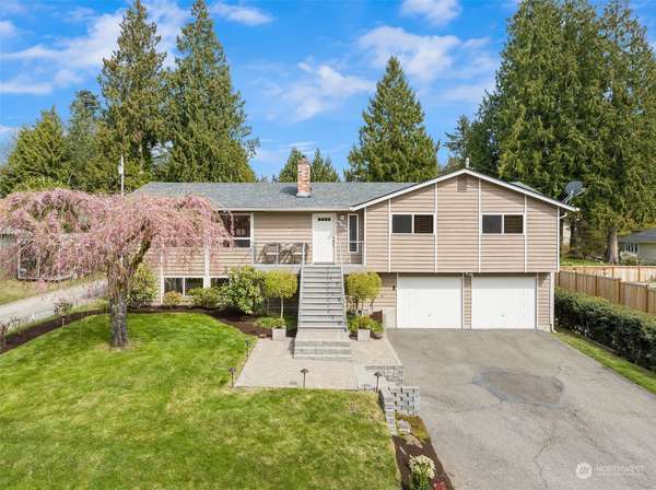 16622 6th AVE SW, Burien, WA 98166