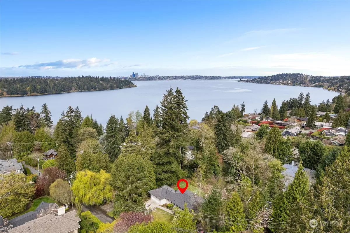 Mercer Island, WA 98040,8032 SE 57th ST