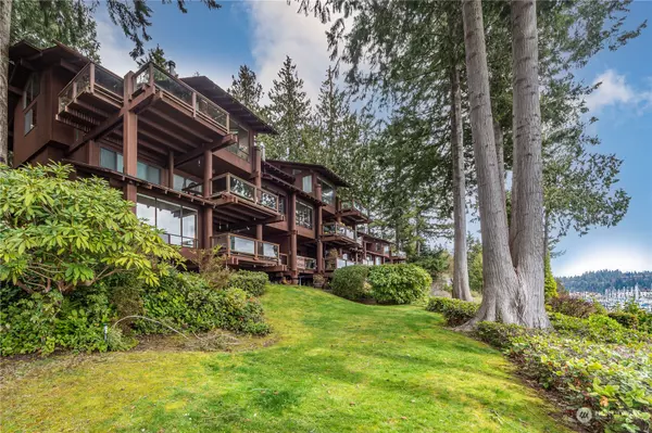 111 North Bay LN #2, Port Ludlow, WA 98365