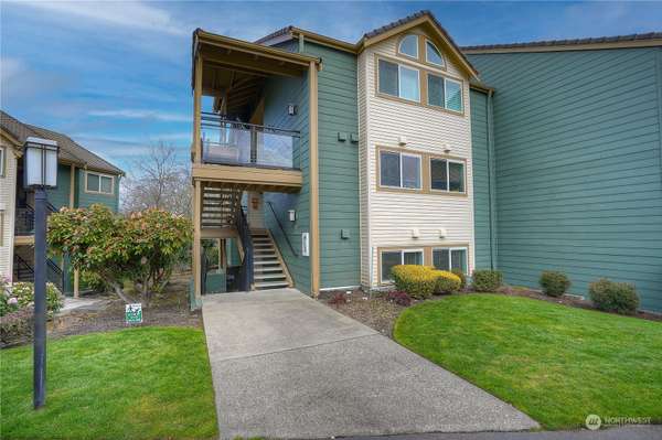 3008 N Narrows DR #B101, Tacoma, WA 98407