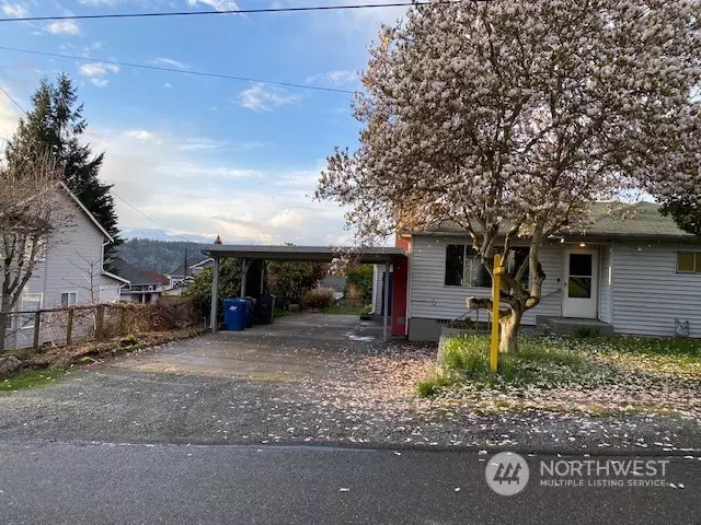 Renton, WA 98056,1024 N 31st ST