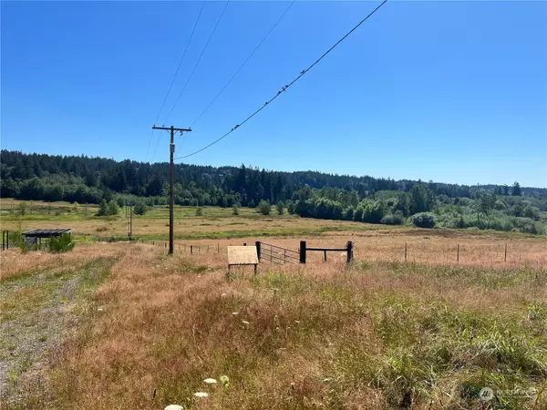 12450 Petersen LN NW,  Silverdale,  WA 98383