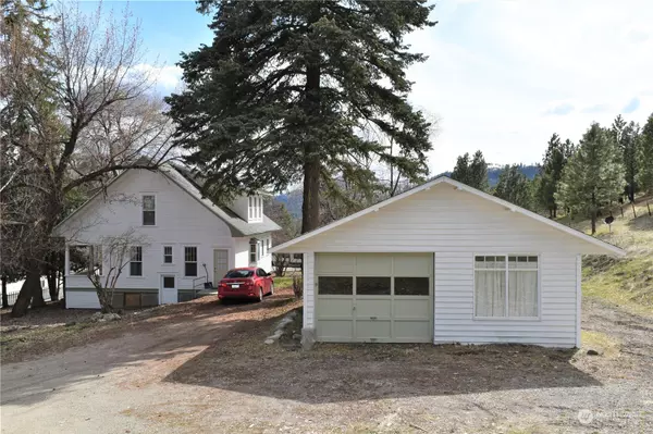 29 Klondike RD, Republic, WA 99166