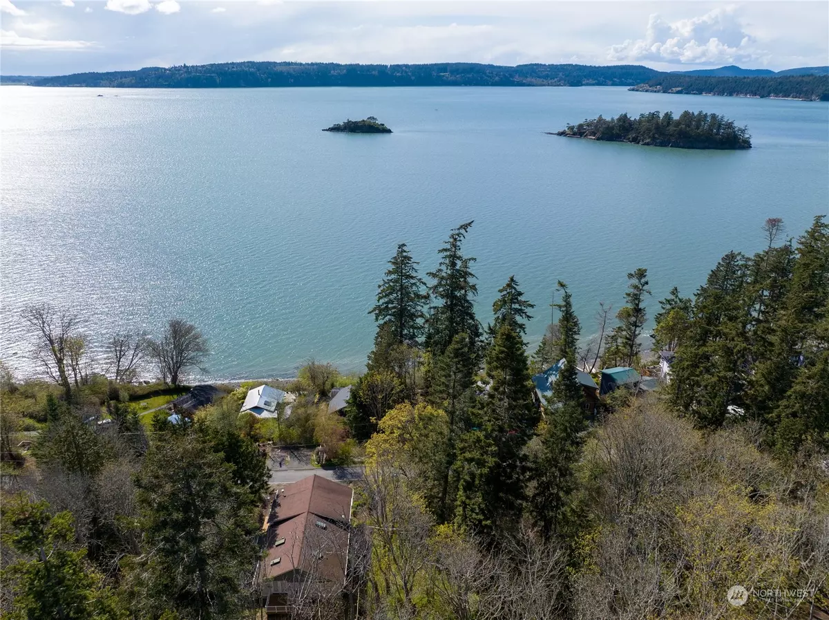 La Conner, WA 98257,18003 Cobahud RD