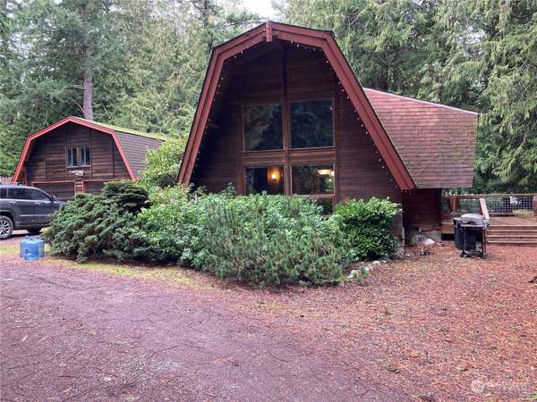 84 Michael LN, Orcas Island, WA 98245