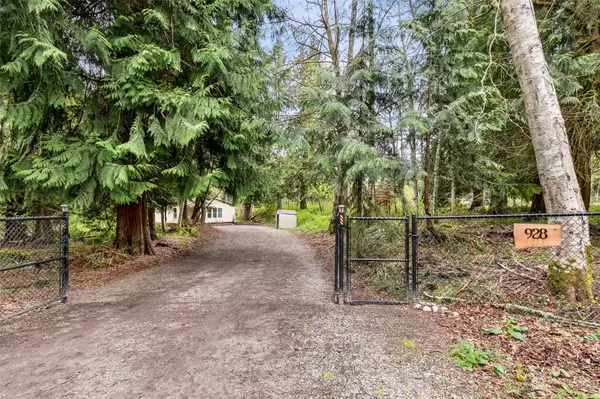 928 Haven PL, Camano Island, WA 98282