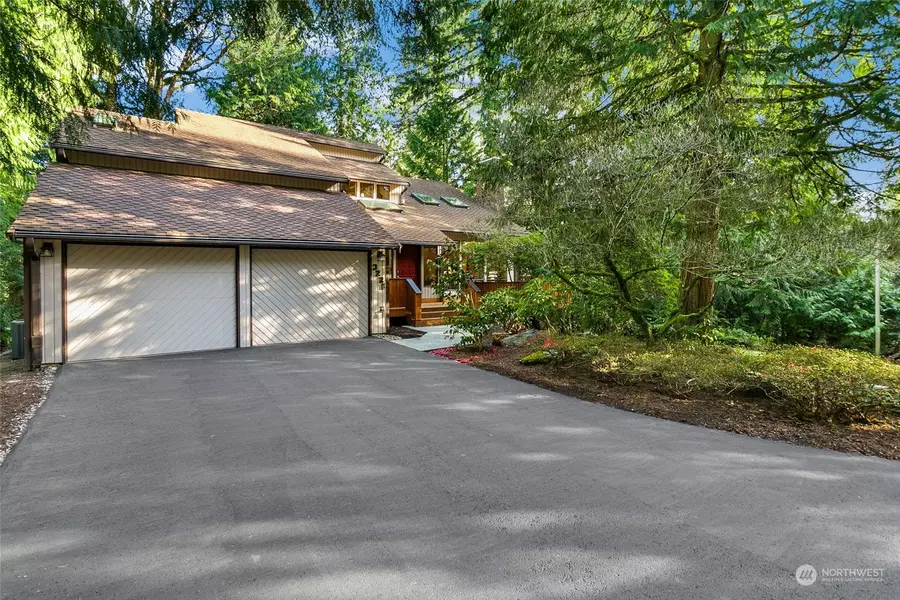 3226 162nd PL SE, Bellevue, WA 98008