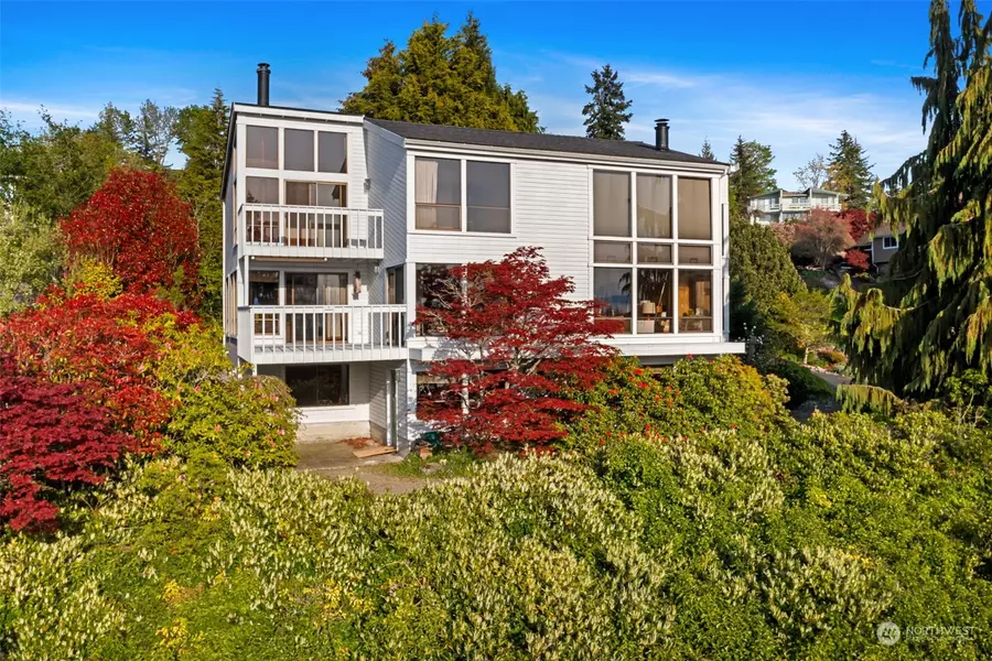 10413 Marine View DR, Mukilteo, WA 98275