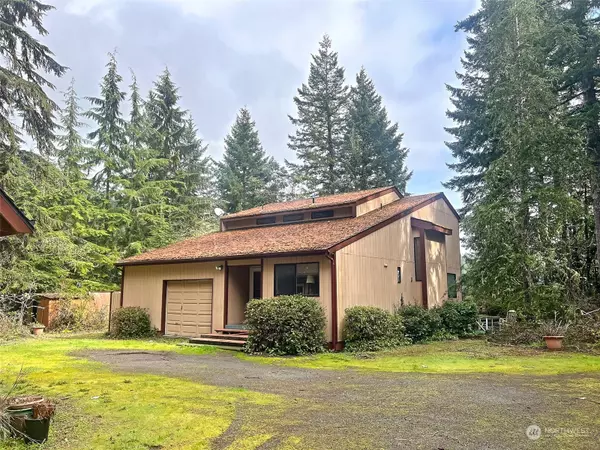 51 McDonald Creek RD, Brinnon, WA 98320