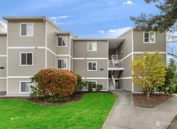 12429 NE 130th CT #G102, Kirkland, WA 98034