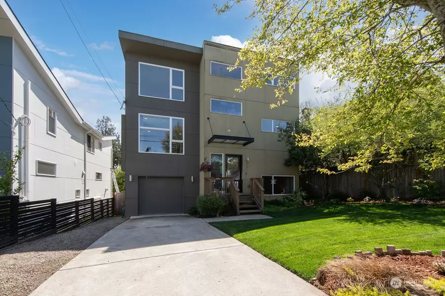 4825 S Othello ST, Seattle, WA 98118