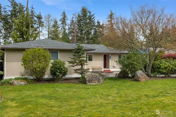 Camano Island, WA 98282,439 Harold PL