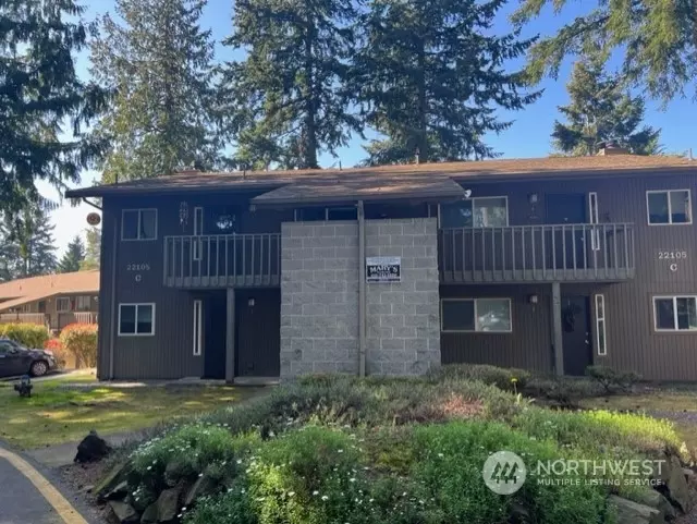 22107 66th AVE W #3C, Mountlake Terrace, WA 98043