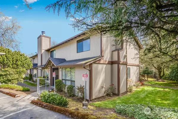 14928 32nd PL S #24, Seatac, WA 98168