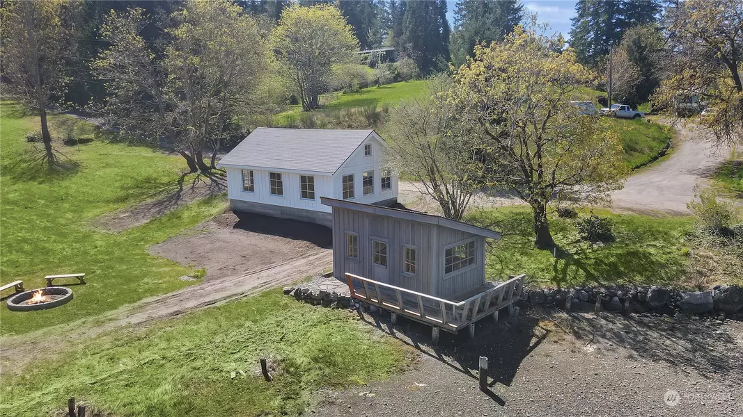 213 Ulsh RD SW, Lakebay, WA 98349