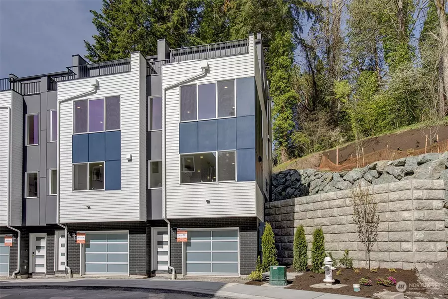 17347 90th DR NE #C, Bothell, WA 98011