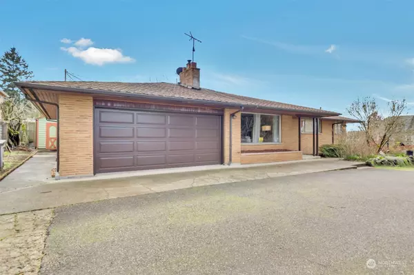 2202 Smithers AVE S, Renton, WA 98055