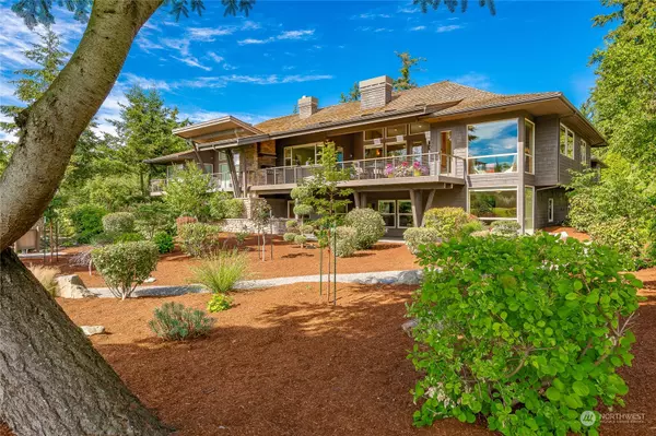 8769 Clubhouse Point DR, Blaine, WA 98230