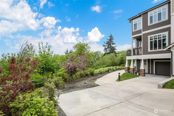 Tukwila, WA 98178,5004 S 109th CT