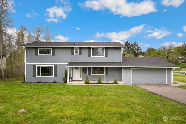 815 3rd ST, Steilacoom, WA 98388