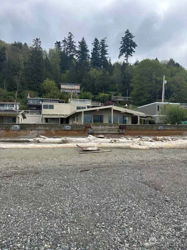 9622 Tulalip Shores RD, Tulalip, WA 98271