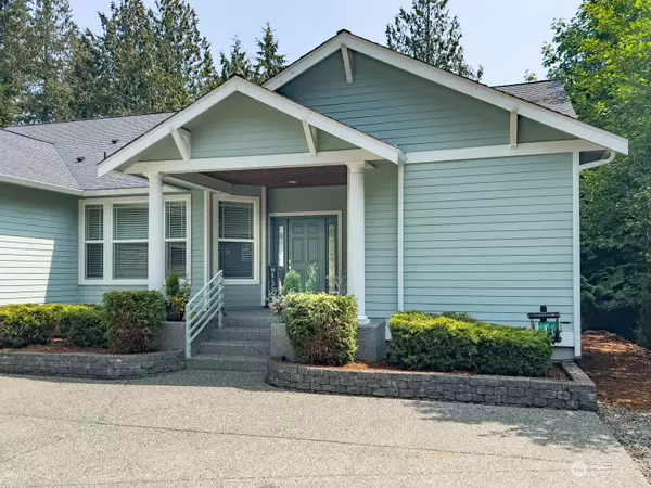 331 Rainier LN, Port Ludlow, WA 98365