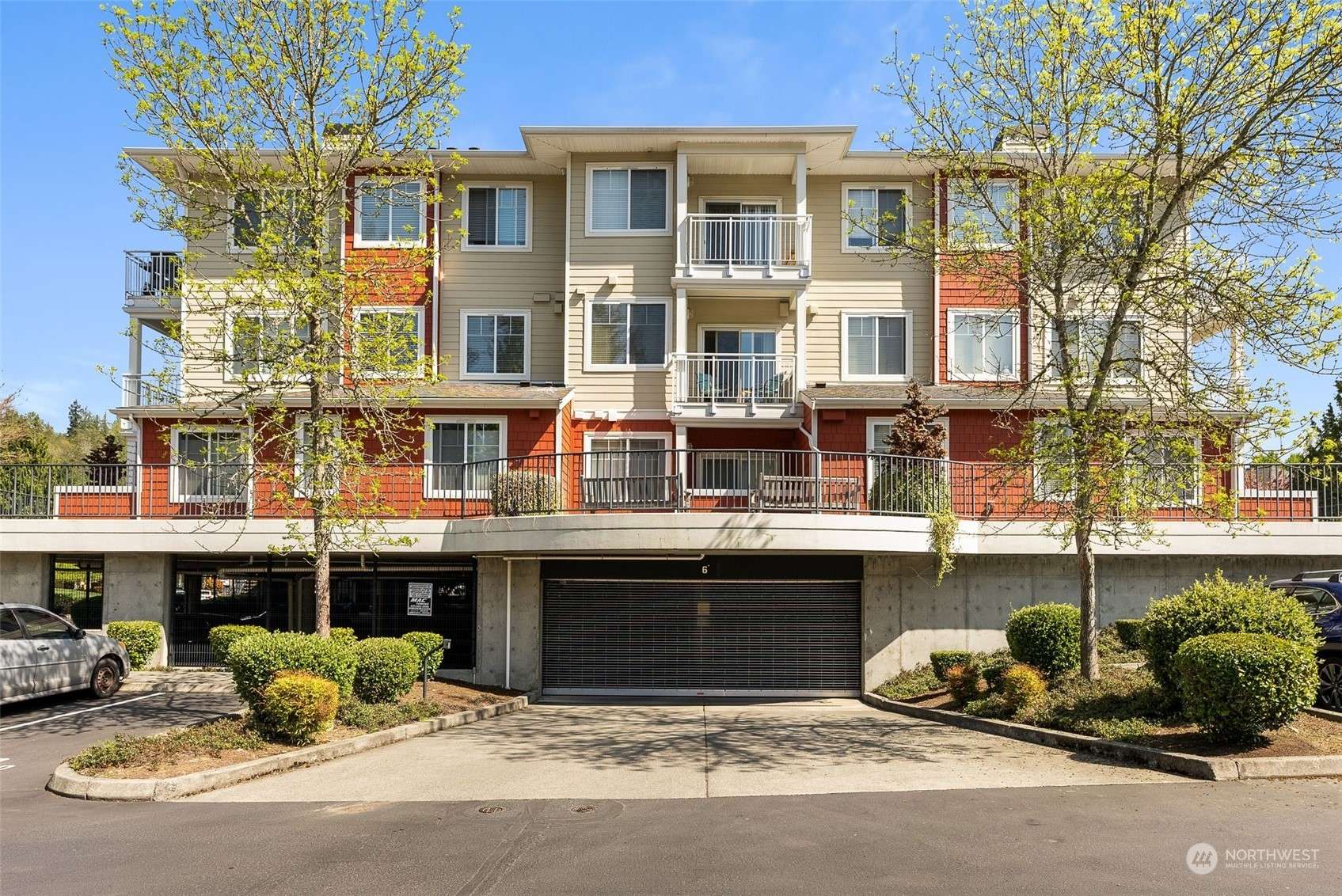 517 225th LN NE #E305, Sammamish, WA 98074