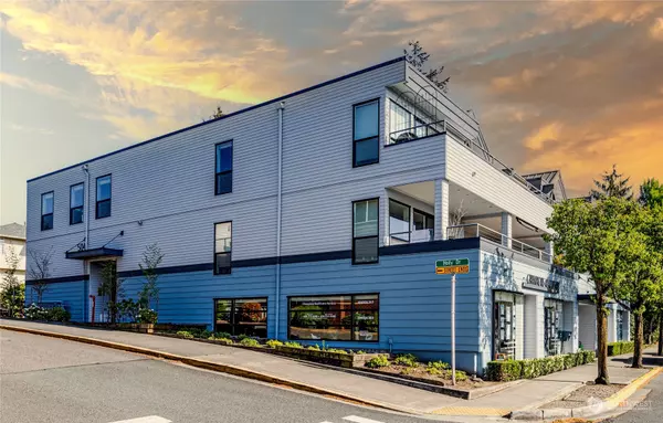 504 Holly DR #303, Edmonds, WA 98020