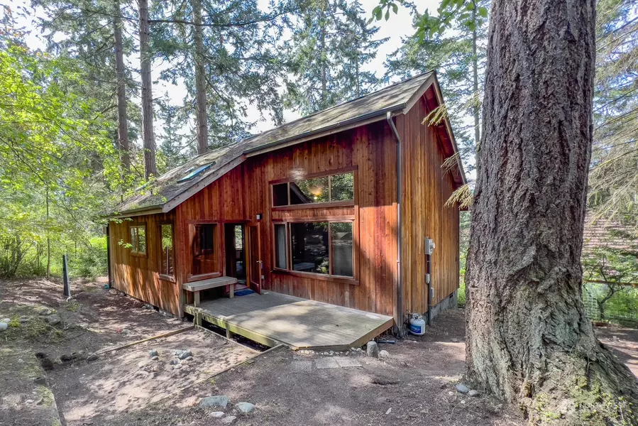 611 M ST, Port Townsend, WA 98368