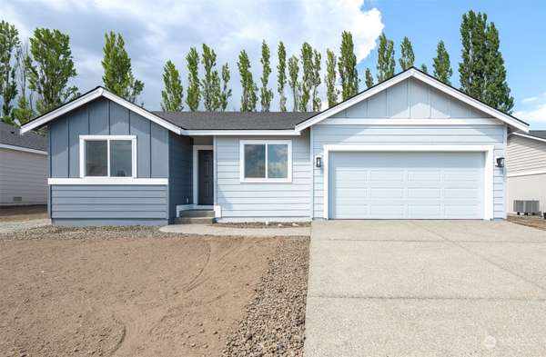 504 Chinook Winds LN, Tieton, WA 98947