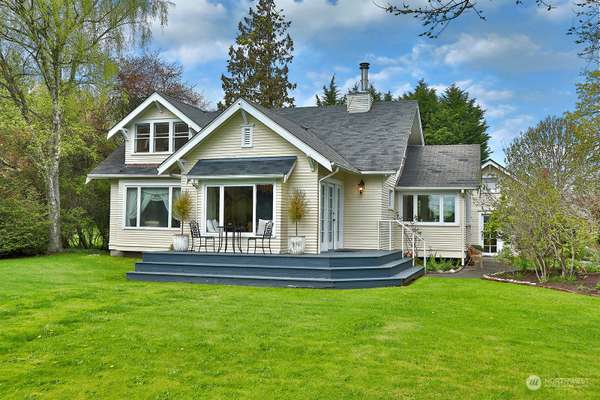 2259 Lancaster RD, Freeland, WA 98249