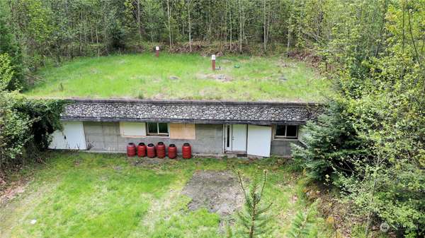 17214 Jonas Hill LN SE, Rainier, WA 98576