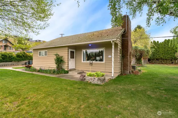 2639 2nd ST, Entiat, WA 98822