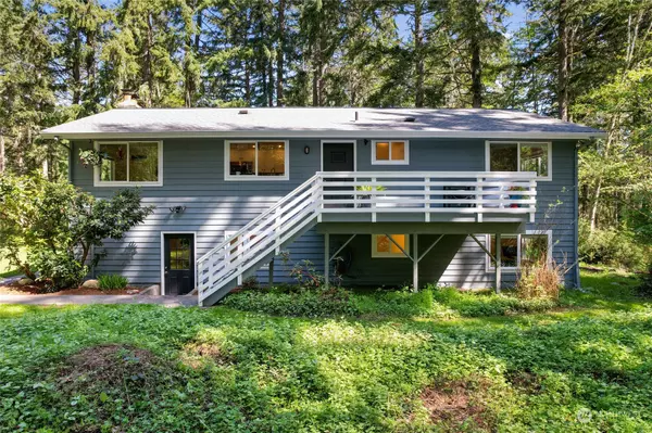 17702 Commons RD SW, Vashon, WA 98070