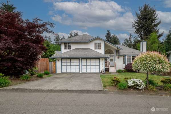 12215 205th AVE E,  Bonney Lake,  WA 98391